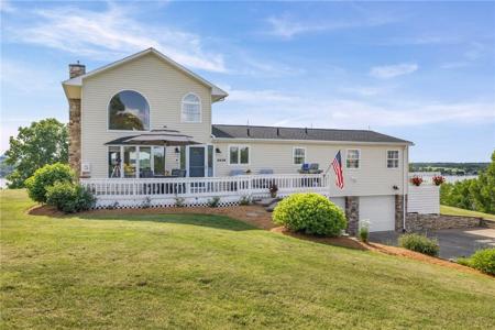 5956 Burdick Lane