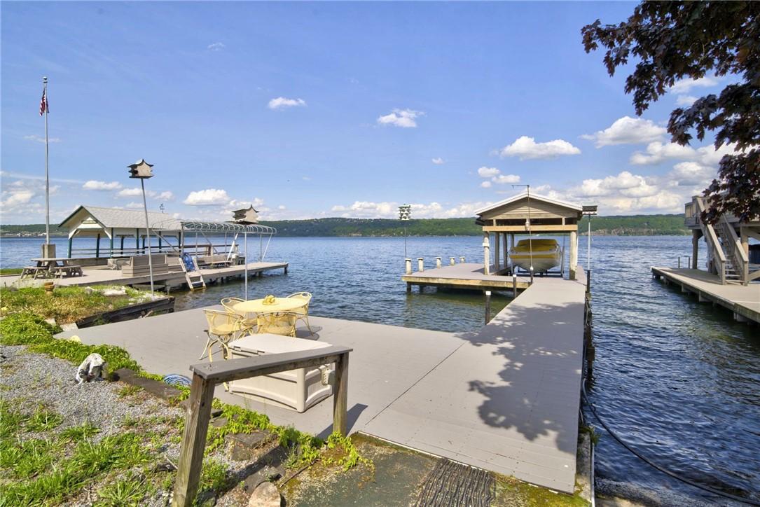 Image 3: Dock