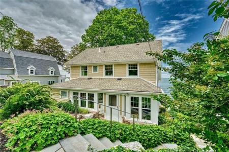 522 Forest Lawn Road