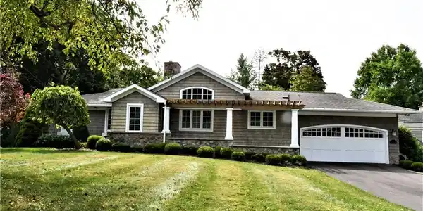 4 Gayle Road