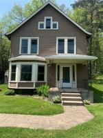 4717 W Lake Road