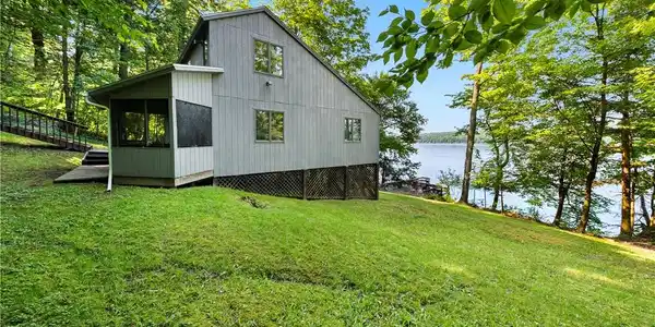 209 Hemlock