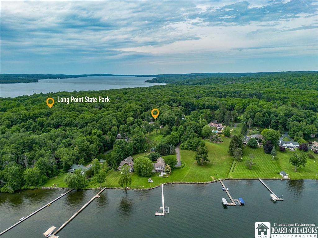 Image 4: Close to hiking trails and long point state park