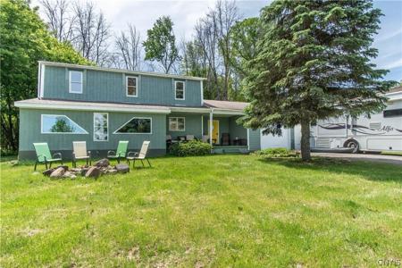 36 St Lawrence Avenue