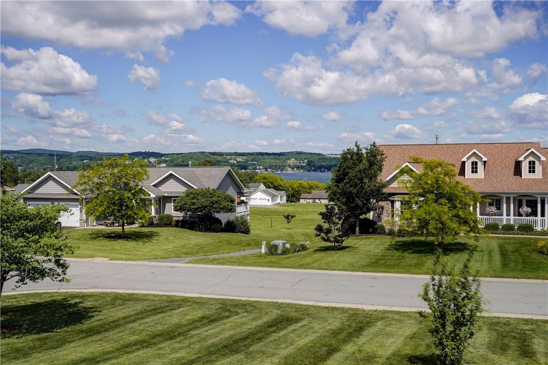 Image 4: Lake views