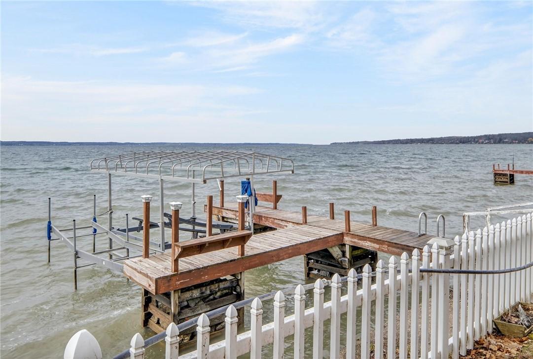 Image 4: The dock with boat lift