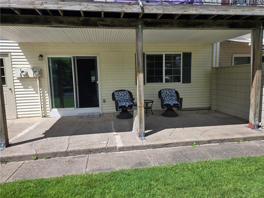 Image 2: patio at waterfront