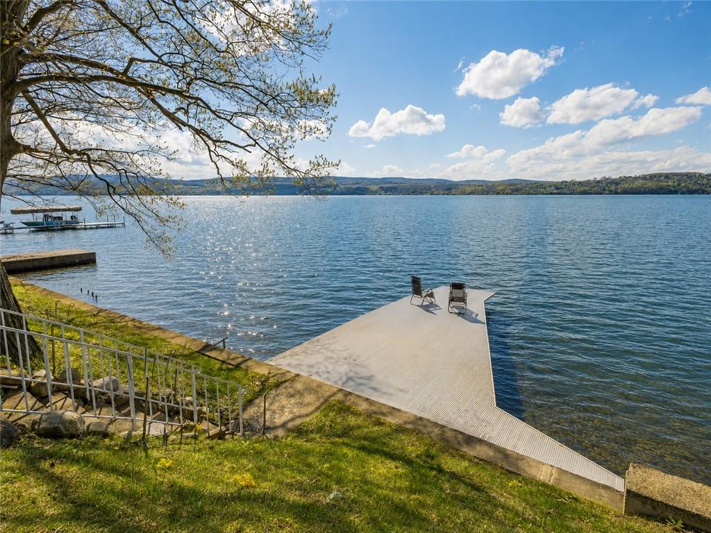 Image 3: SPECTACULAR 115' LAKE LEVEL WATERFRONT WITH PERMAN