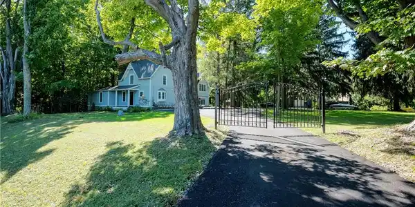 2873 W Lake Road