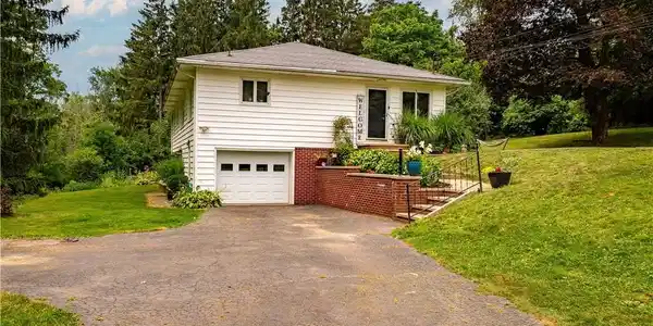 3319 Driftwood Road