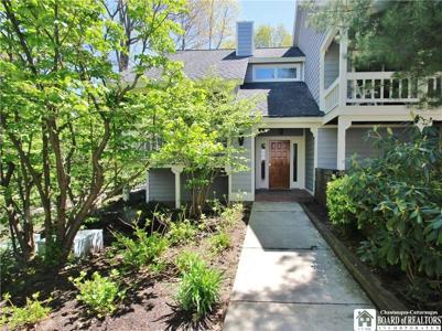 20 Elm Lane