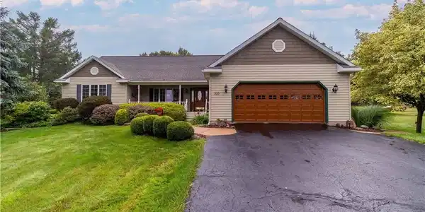 300 Lakeside Drive