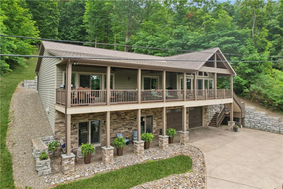 Image 1: Welcome to 7240 W. Bluff Dr.