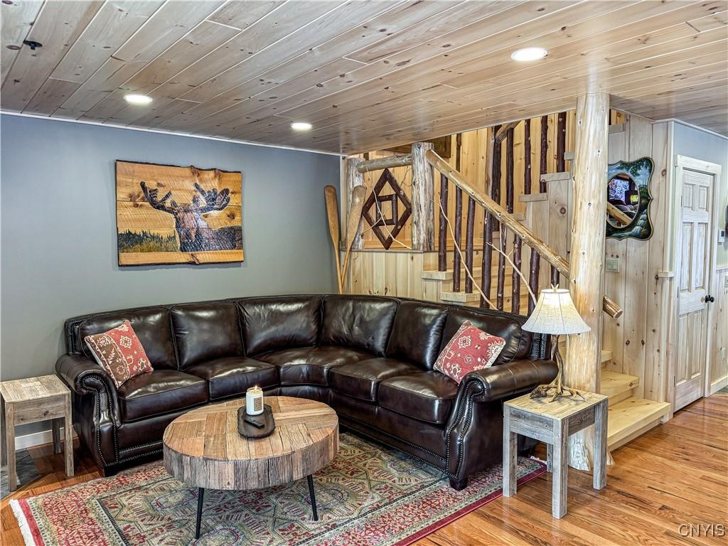 Image 3: Great Room - Completed Model Shown