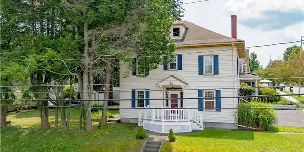 12 E Terrace Avenue