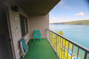 102 Cliffside Drive