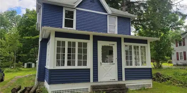 153 Lakeview Avenue