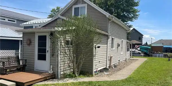 2462 Keller Road