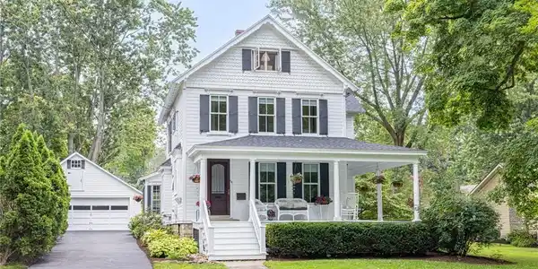 54 Leitch Avenue