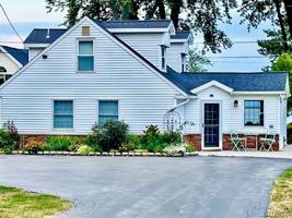 2119 Lake Road