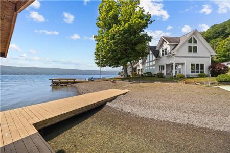 10261 Glen Grove Point
