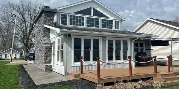 2404 Lakeside Drive