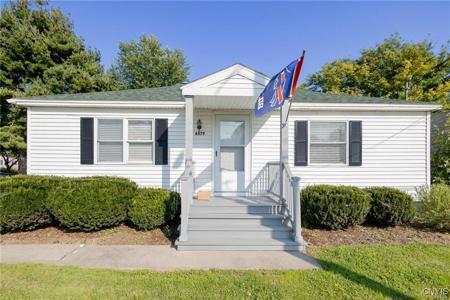 6579 Lakeshore Road