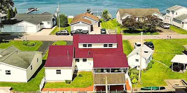 2411 Lakeside Drive