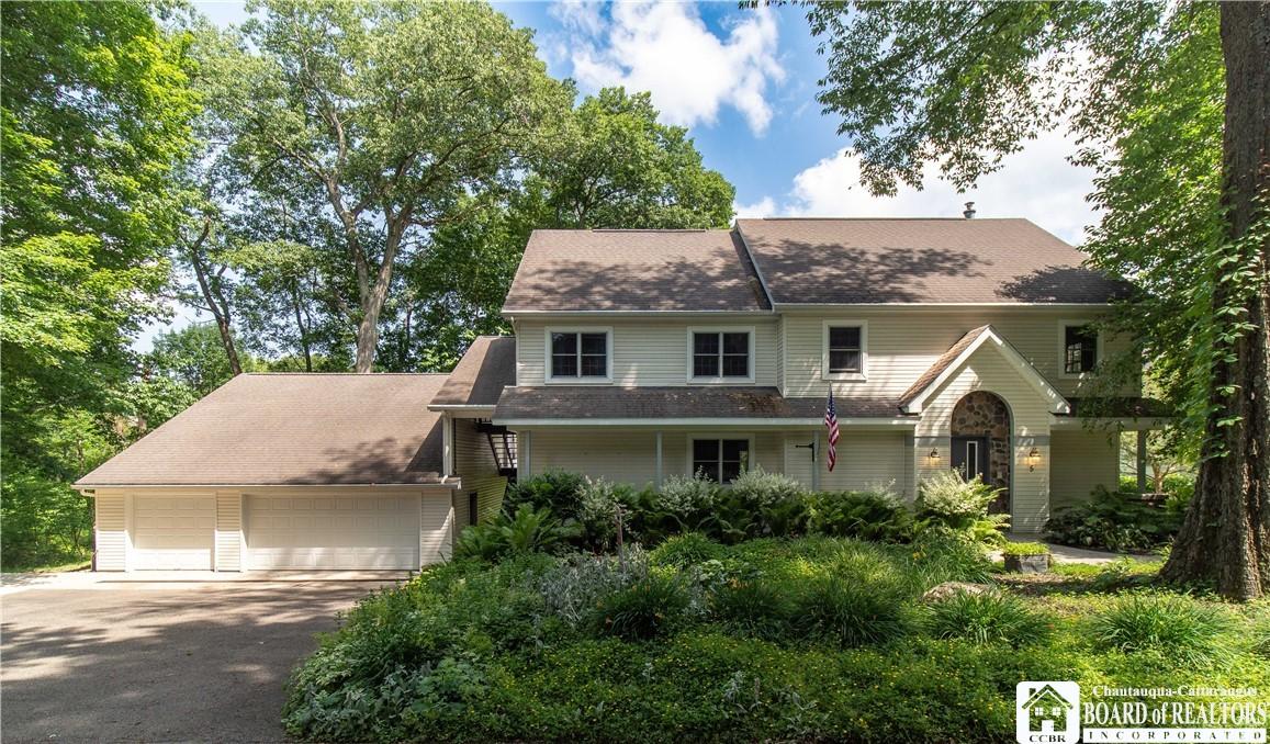 Image 2: 5 Summit Park Drive