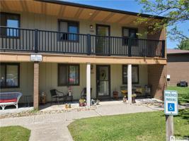 1004 Edgewater Drive