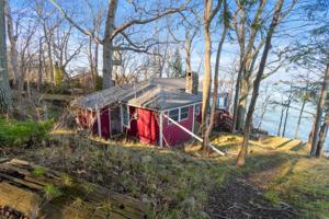 7621 Lake Bluff Road