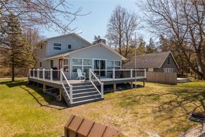 10537 Sawyers Bay Road