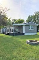 8932 Balcom Beach