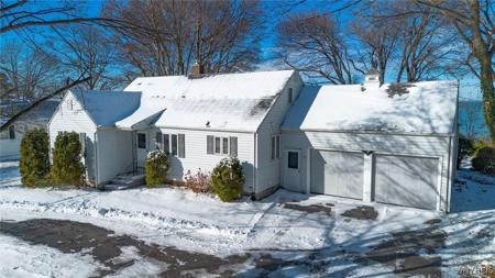 4560 Lake Shore Road