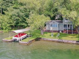 3272 W Bluff Drive