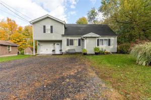 8322 Lakeshore Road