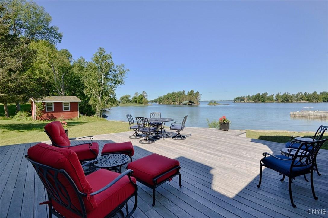 Image 4: Granite Point deck