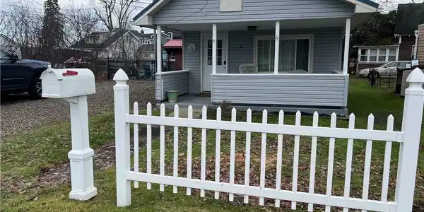 4 Crystal Avenue
