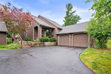 11 Andrews Way