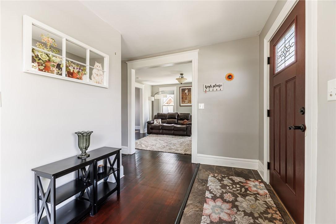 Image 4: Foyer #2