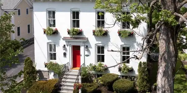 7 Academy Street