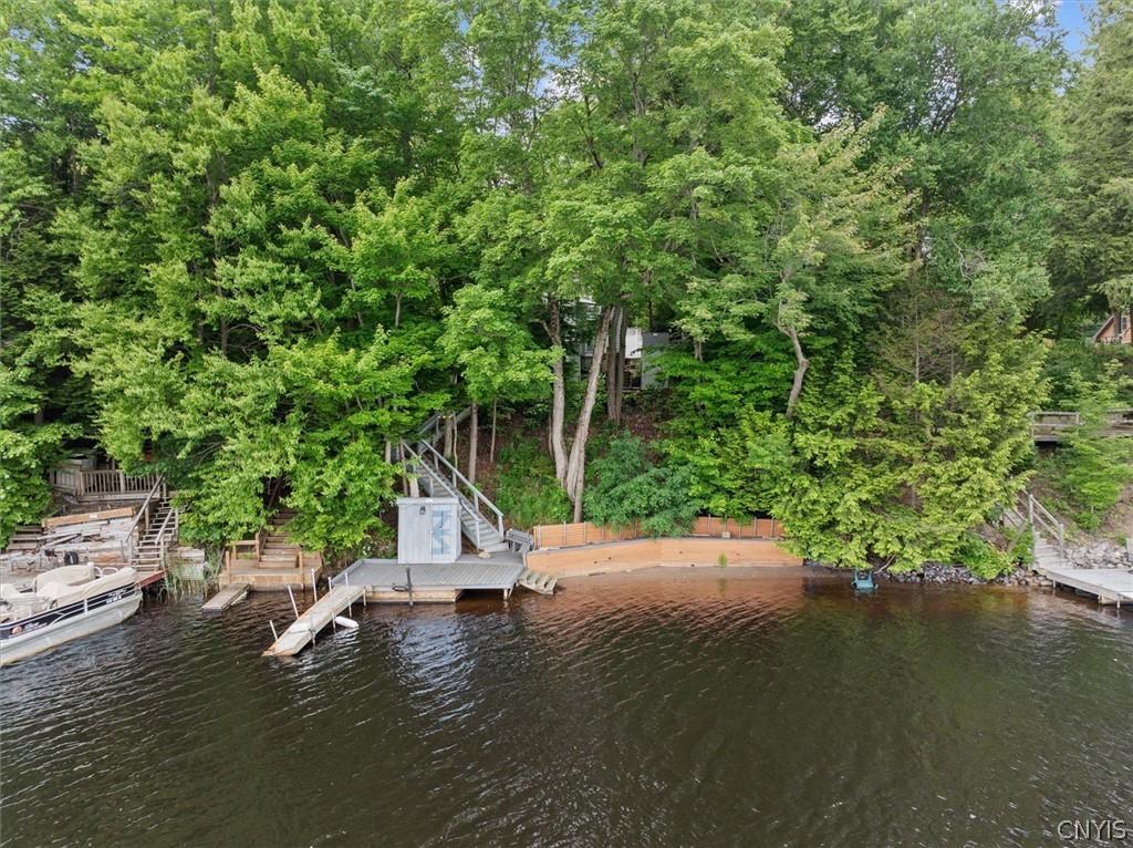 Image 4: Dock