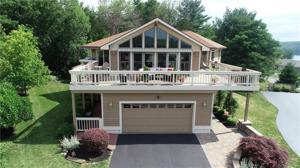 5581 Lochcrest Circle