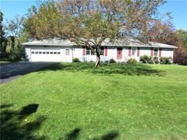 113 Deerfield Dr