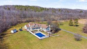 3762 West Lake Road