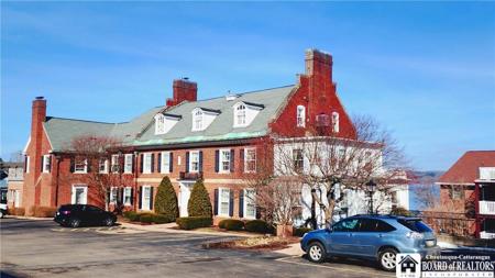 12 W Terrace Avenue