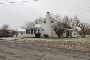 2 E River Road