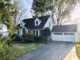 1 Lakeview Avenue