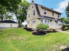 4520 Lake Shore Road