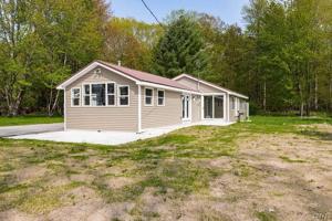 6408 Lakeshore Road S